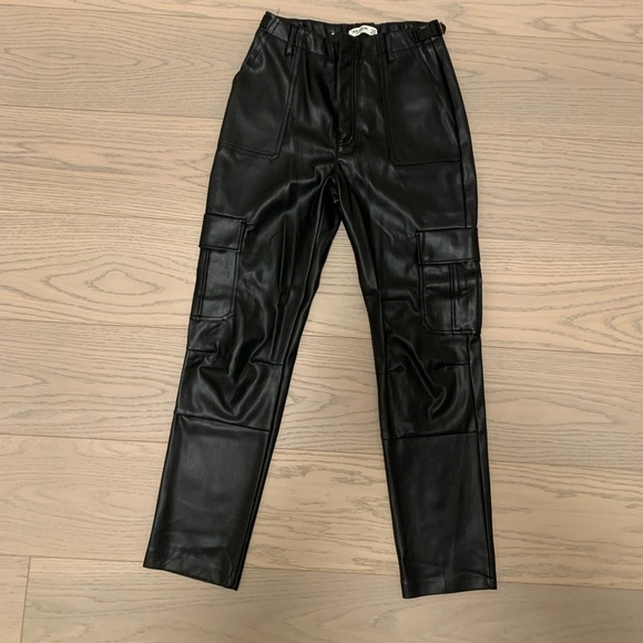 Faux leather cargo pants - Picture 3 of 4
